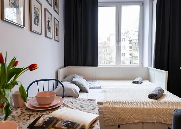 Cozy Old Town Studio